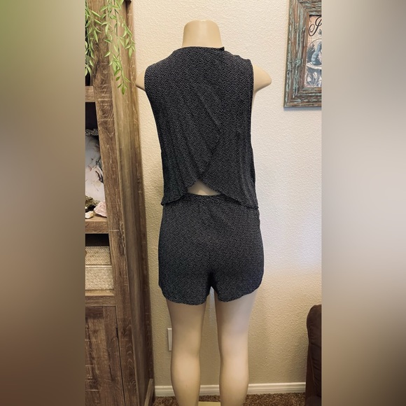 Loft Black White Polka Dot Open Back Romper Sz M Sleeveless Scoop Neck Pockets - Picture 6 of 16
